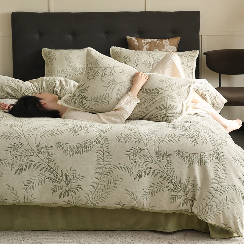 【喜妹家】雪松之境 240g高克重加厚雕花牛奶绒四件套床上用品