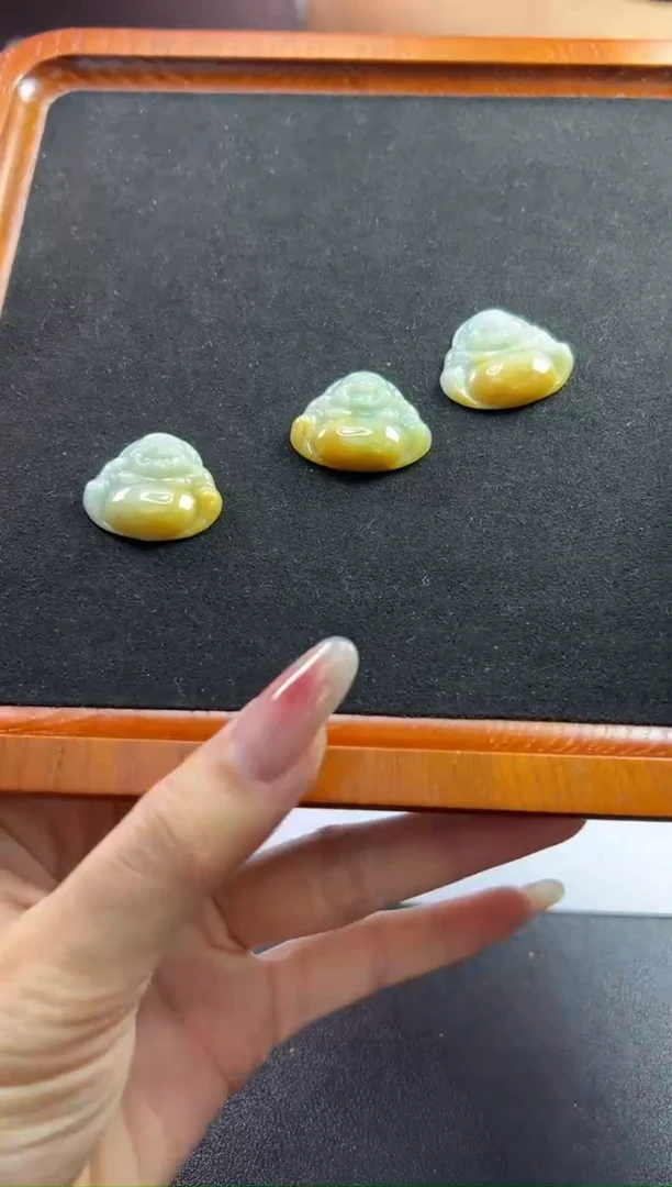 【闪购商品】翡翠挂件未镶嵌黄翡佛公单件多样性发