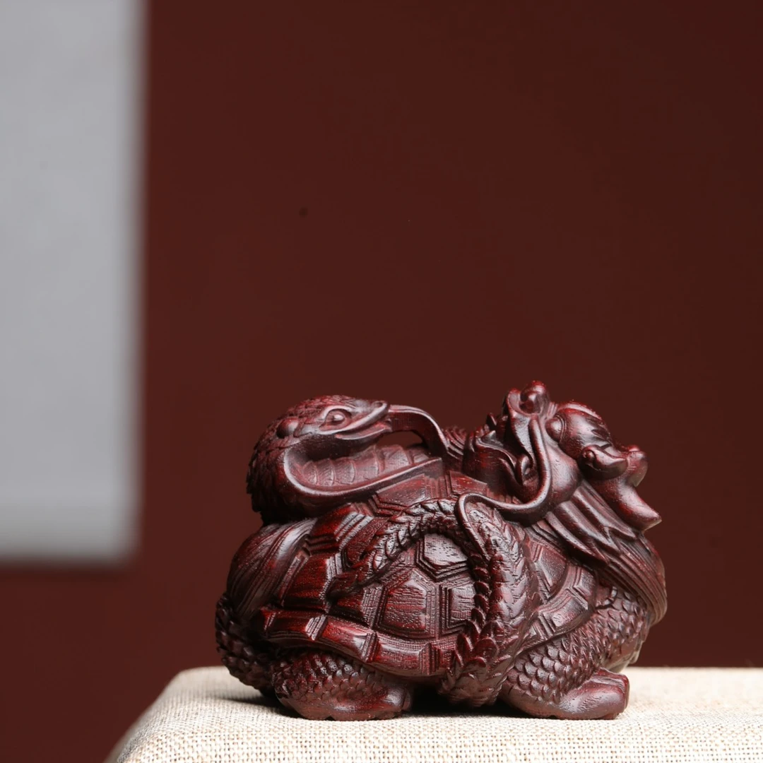 复古怀旧玄武龙龟手把件，红木把玩木雕雕刻工艺品，文玩小众文玩