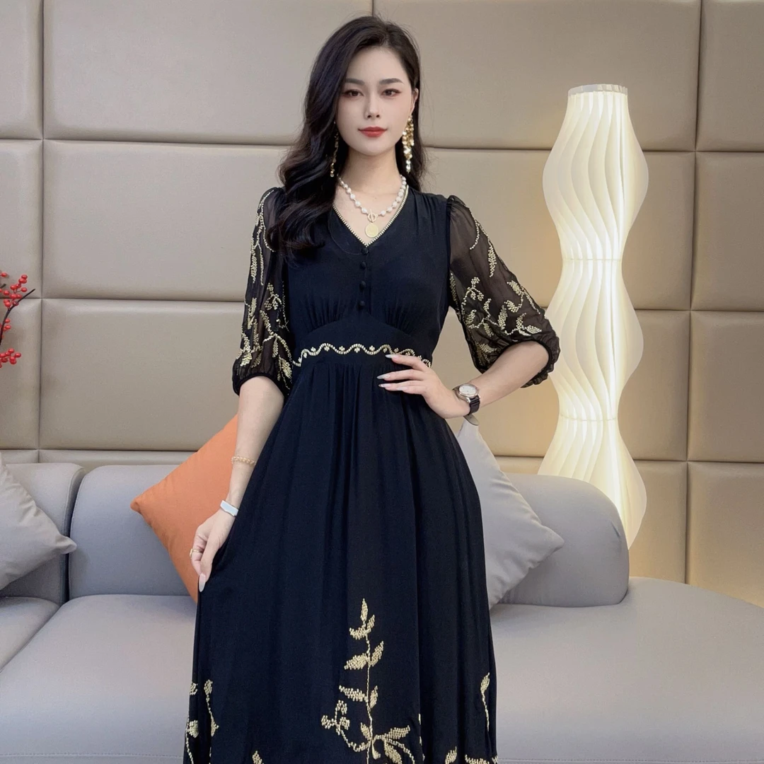 V领卡塔尔小贵妇显瘦连衣裙大码气质时尚女士桑蚕丝连衣裙 90255