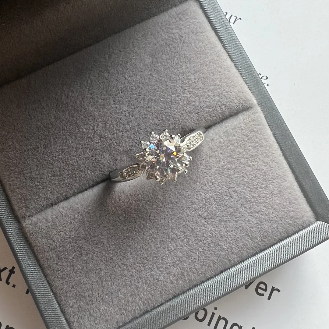 嘉禾戒指1ct【美不将就】流光溢彩戒指LB268