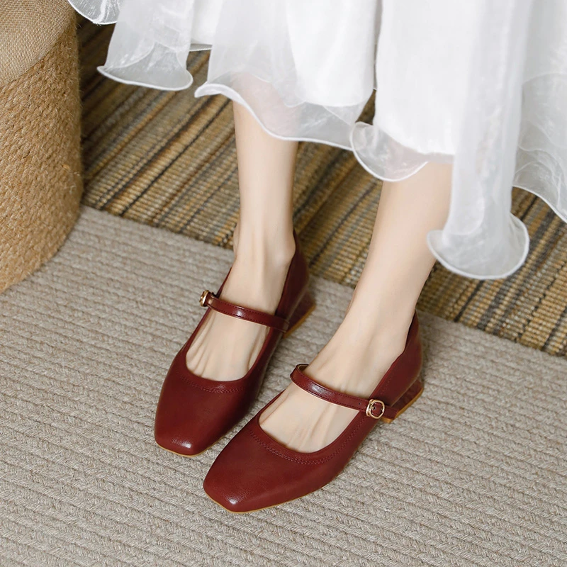 2025新款春秋气质时尚软皮港风复古红色婚鞋伴娘鞋玛丽珍粗跟女鞋