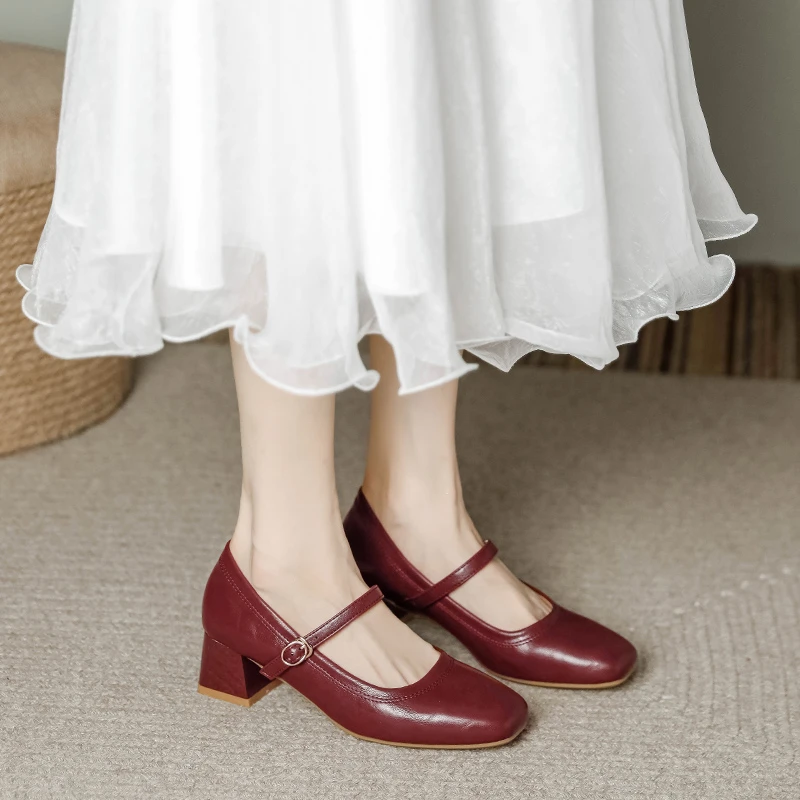 新款秋季休闲显瘦红色复古港风玛丽珍婚鞋真皮软牛皮方根高跟单鞋