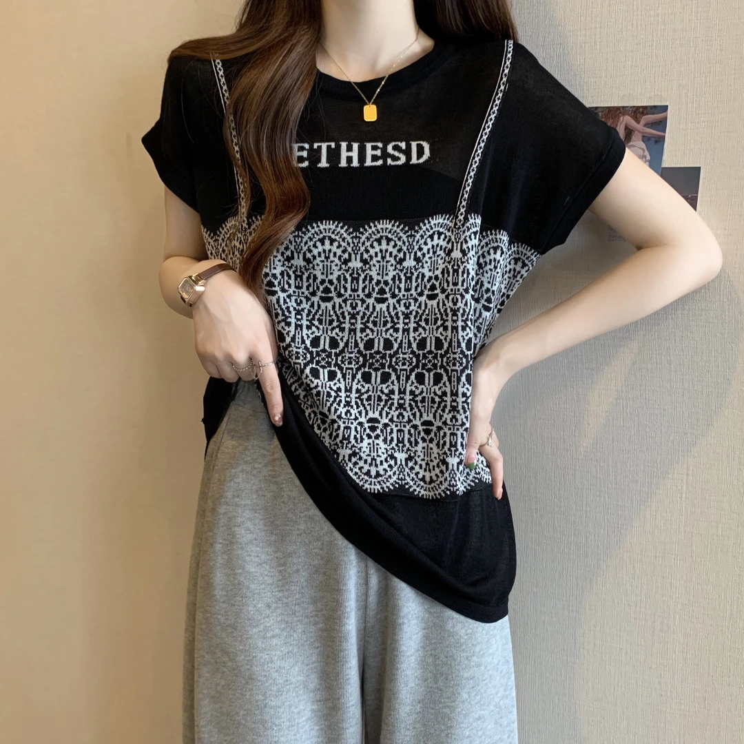 大码女装洋气设计感字母印花短袖t恤胖mm小众宽松遮肚显瘦上衣潮