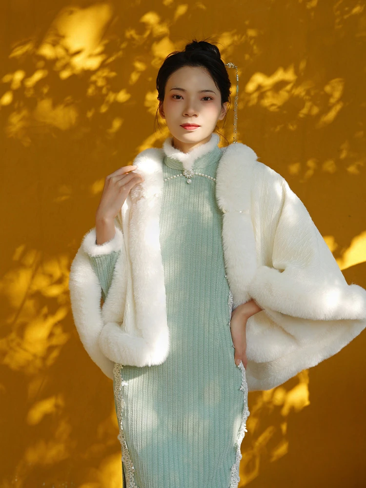 1038（加绒米色）披肩斗篷加厚绒毛毛秋冬文艺温柔仙女纯色保暖冬款