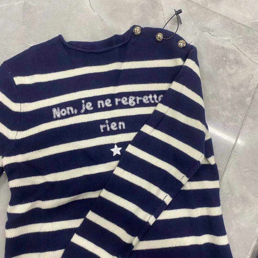 【VIVI·TING】婷姐推荐秋冬款蓝白条纹撞色字母五角星设计圆领毛衣