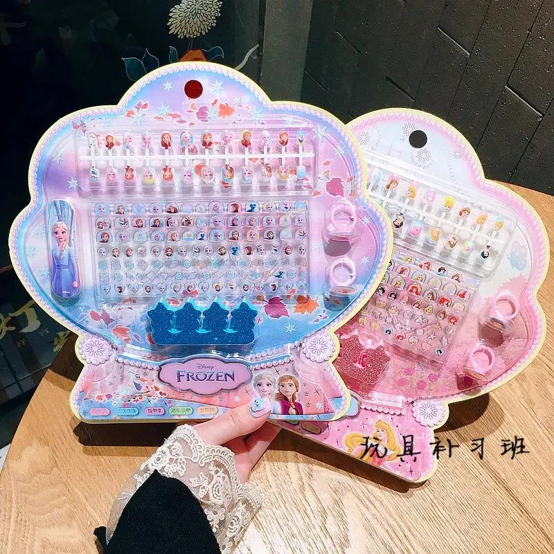 儿童指甲贴女孩玩具迪士尼公主白雪公主贴画美甲片3-6岁精美套装
