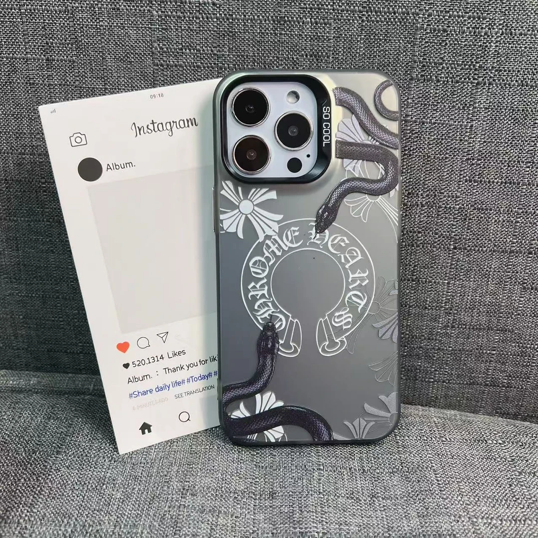 克罗心黑蛇适用于苹果15手机壳14/13/12彩银IMD防摔个性