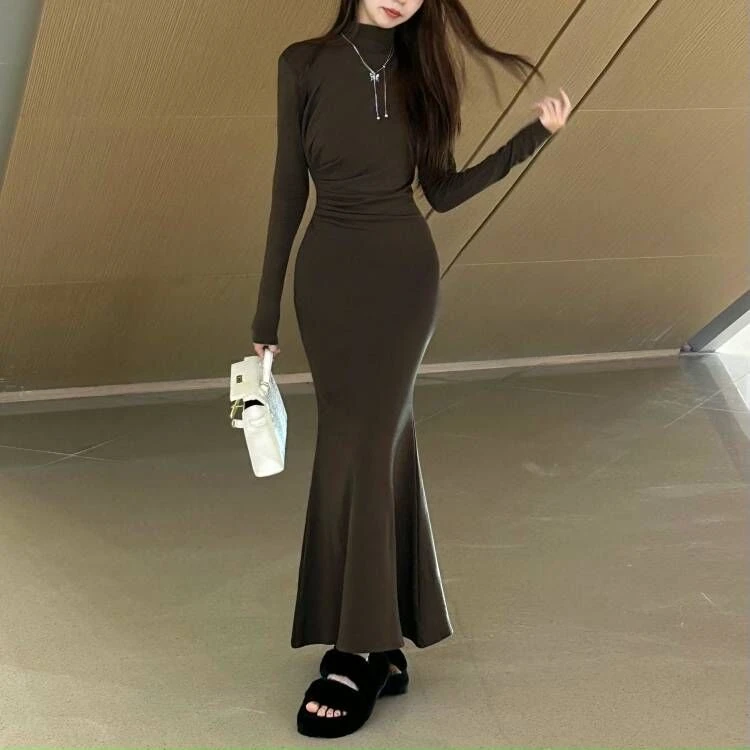 气质褶皱长袖半高领连衣裙秋冬薄绒打底裙子收腰包臀鱼尾长裙