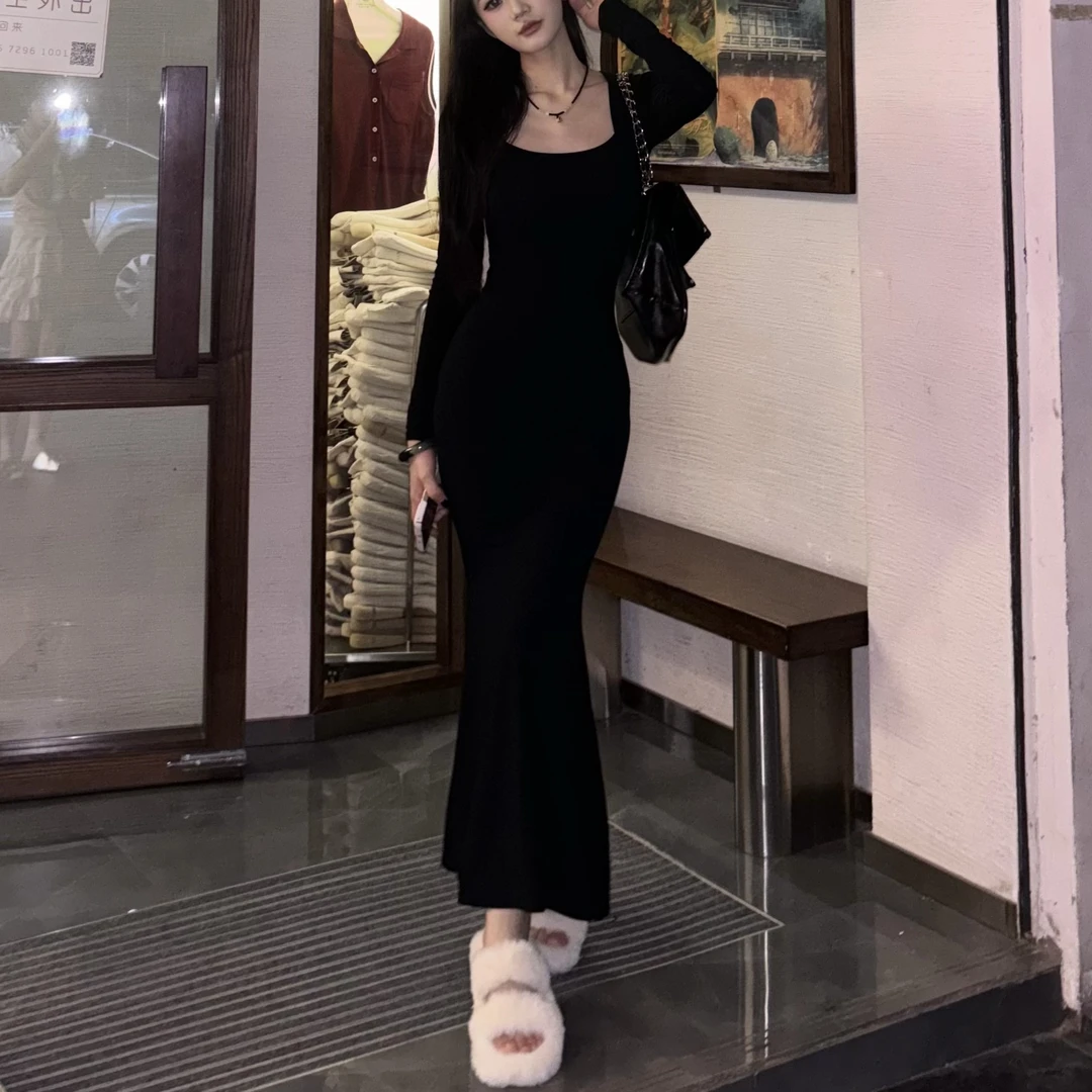 法式方领连衣裙气质高级感女装轻奢小众2025春季爆款后妈鱼尾长裙