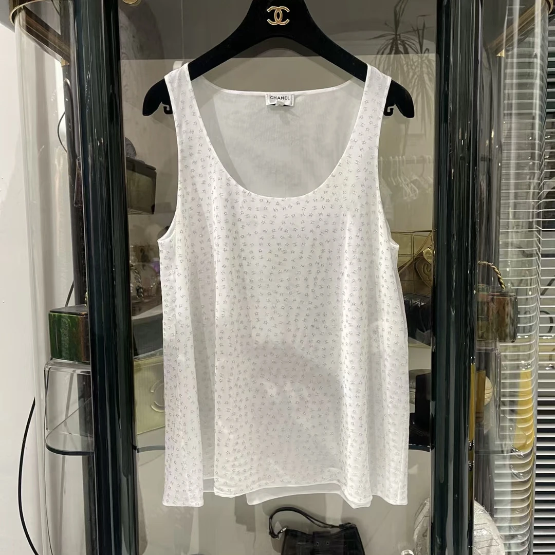 95新 Chanel/香奈儿 24s 镂空针织满天星logo，白色背心，36码，秀场