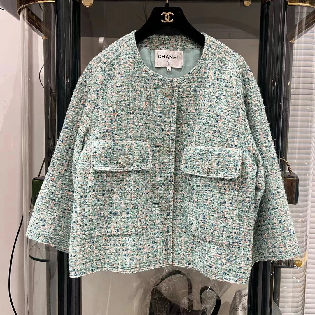 95新  CHANEL19S 沙滩系列薄荷绿，透明盘钻扣，软呢廓形外套，42码