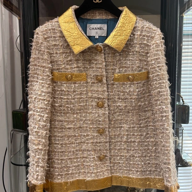 95新  Chanel 19A 埃及系列 金菠萝外套 44码