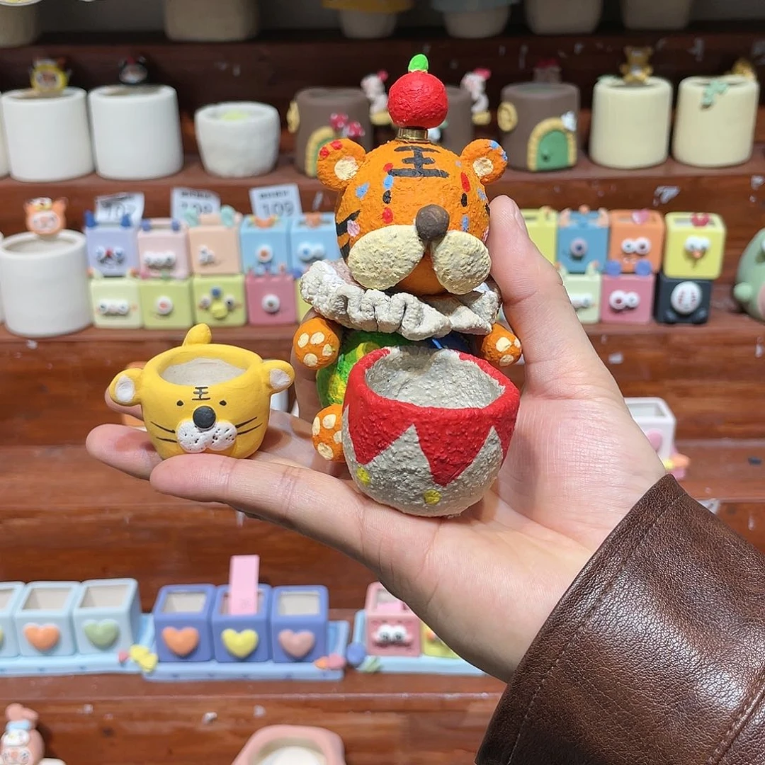 红陶20CM（含）-50CM（不含）帅*妞