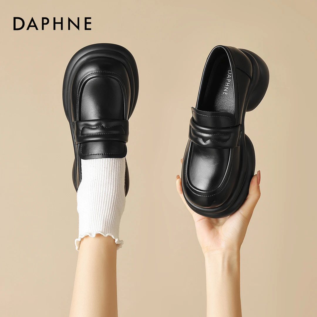 【达芙妮】松糕厚底jk制服皮鞋英伦风乐福鞋 跟高6cm 4023404036