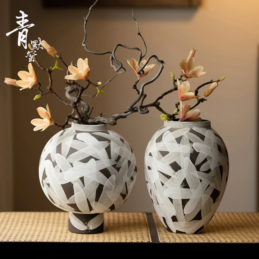 侘寂风台面摆件高级陶瓷花瓶粗陶瓶插花复古怀旧白色手工民宿酒店