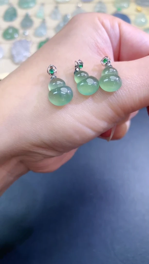 【闪购商品】翡翠吊坠(不含链)18K金镶嵌17|380+0多样性发其一