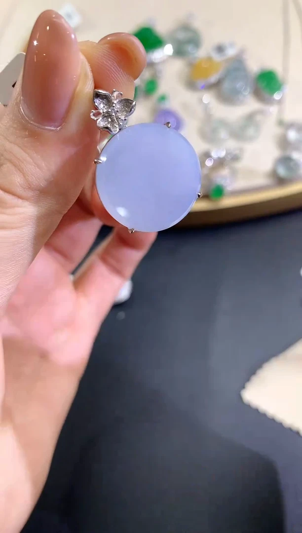 【闪购商品】翡翠吊坠(不含链)18K金镶嵌圆牌|5980+0