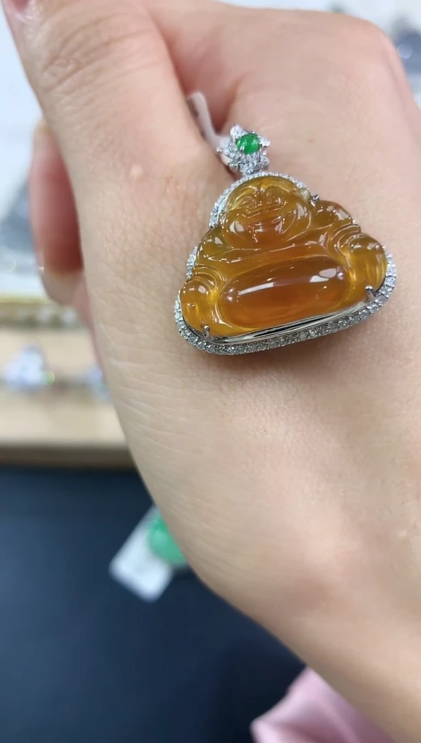 【闪购商品】翡翠吊坠(不含链)18K金镶嵌吊坠|12800