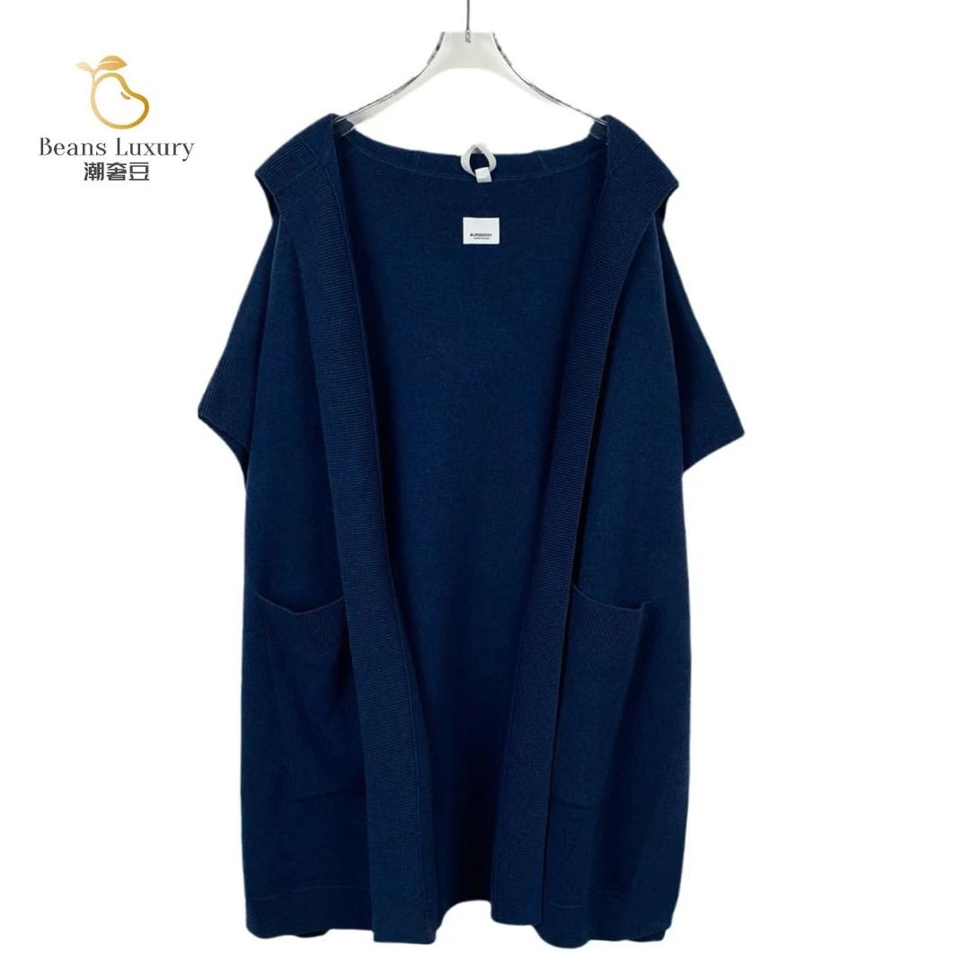 全新未使用 BURBERRY/博柏利 深蓝色连帽斗篷披肩/016360