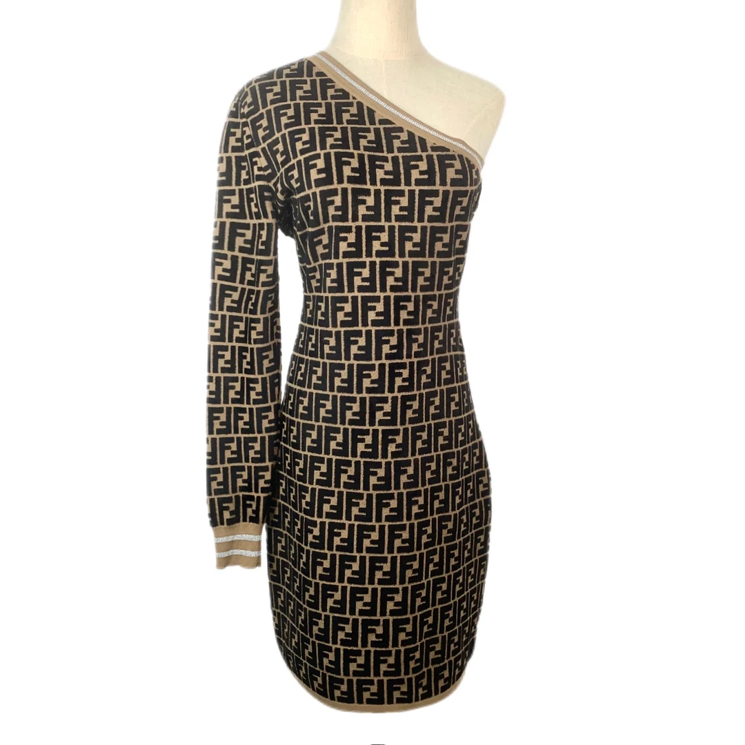 全新未使用 FENDI/芬迪 老花单袖针织连衣裙/010066