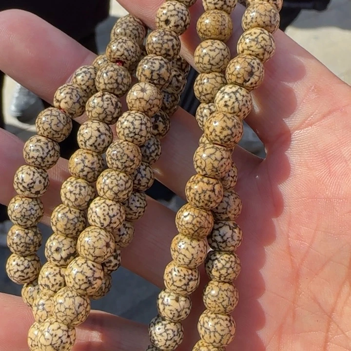 星月菩提吊坠星月菩提树的故事是