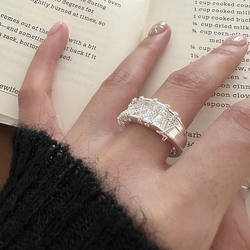 925银戒指 15-22港码.绑带交叉链条设计推拉戒指重工大气百搭轻奢