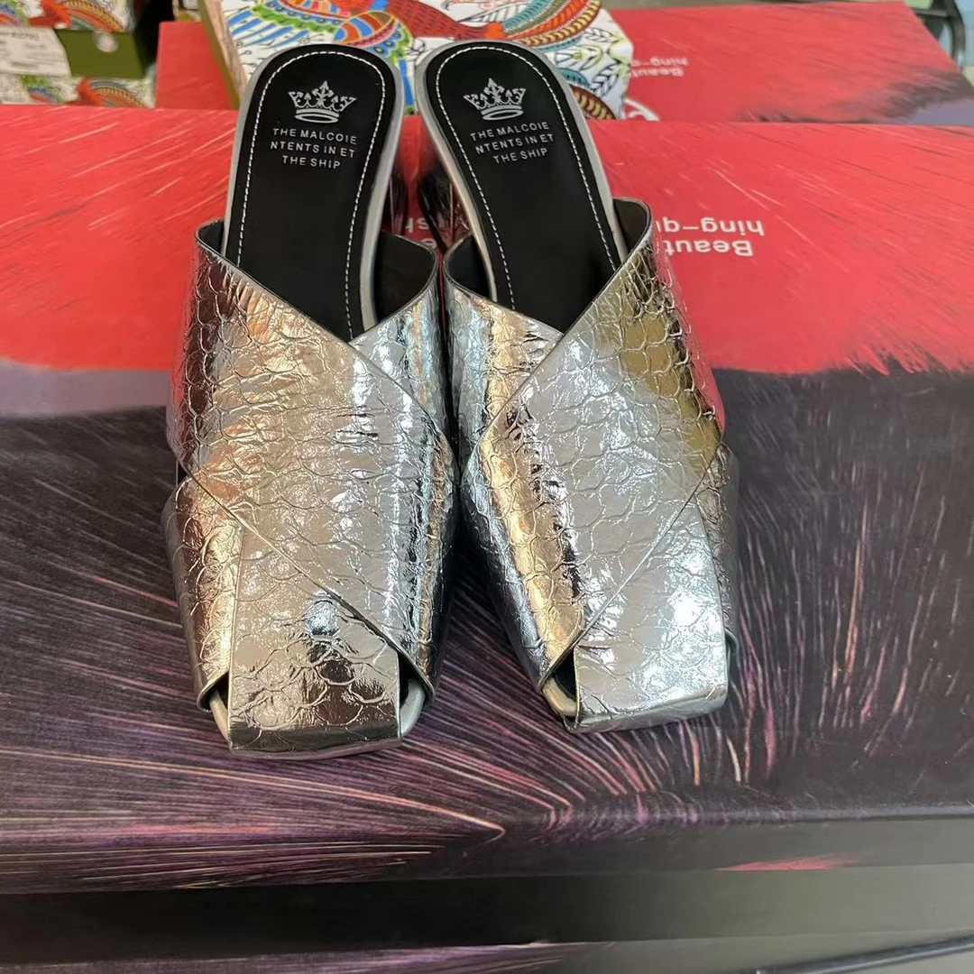 DJ时尚拖鞋-A1299银色