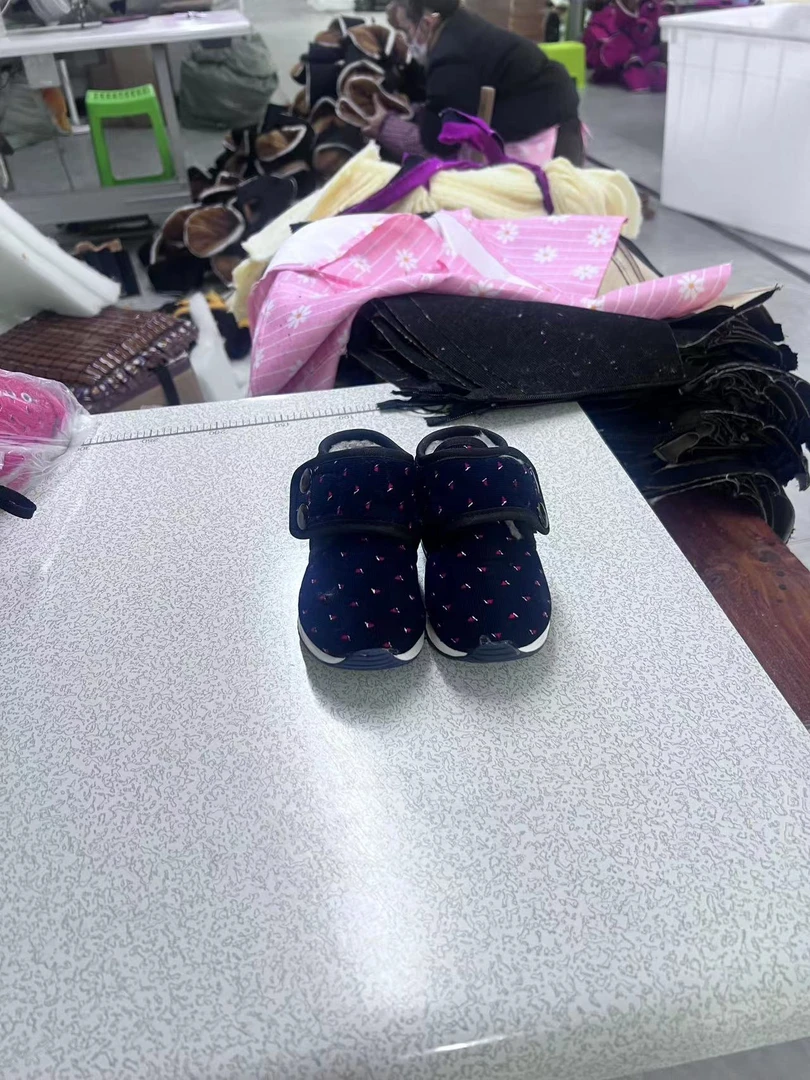 冬季手工小码加绒保暖棉鞋一双包邮