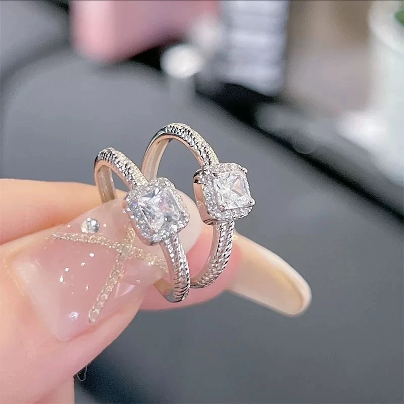 满天星.超闪活口方糖戒K199