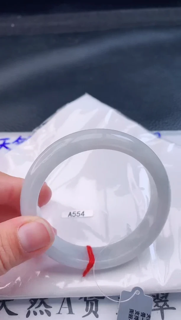 【闪购商品】翡翠手镯未镶嵌56正圈