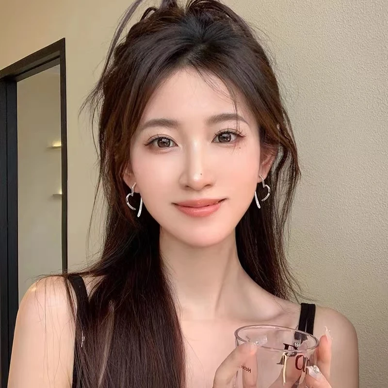 合金耳饰 1151爱心耳环女小众高级耳钉2024年新款爆款耳圈耳饰