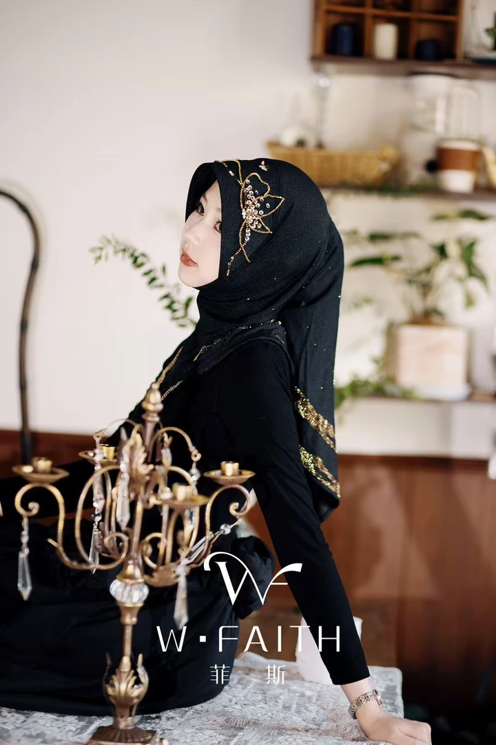 努嘉哈轻重工款帽檐头巾宽松舒适