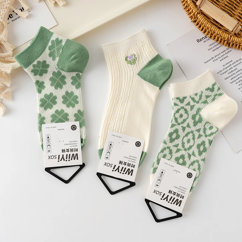 双针双路袜子女时尚春秋短袜精梳棉刺绣女袜ins日系无线头潮袜棉