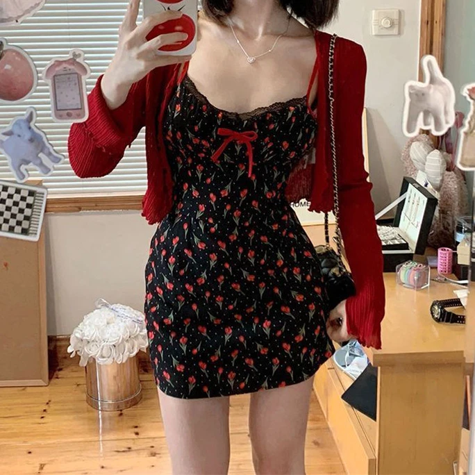 性感短款吊带碎花女装连衣裙夏季法式修身收腰显瘦气质包臀短裙女