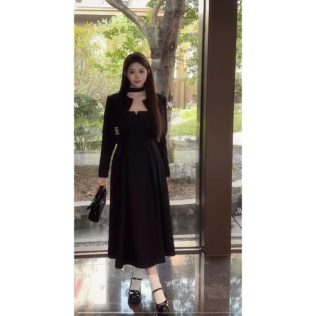 白七七定制【夜海星沙】秋季新款小众设计款赫本风外套+吊带裙T3099