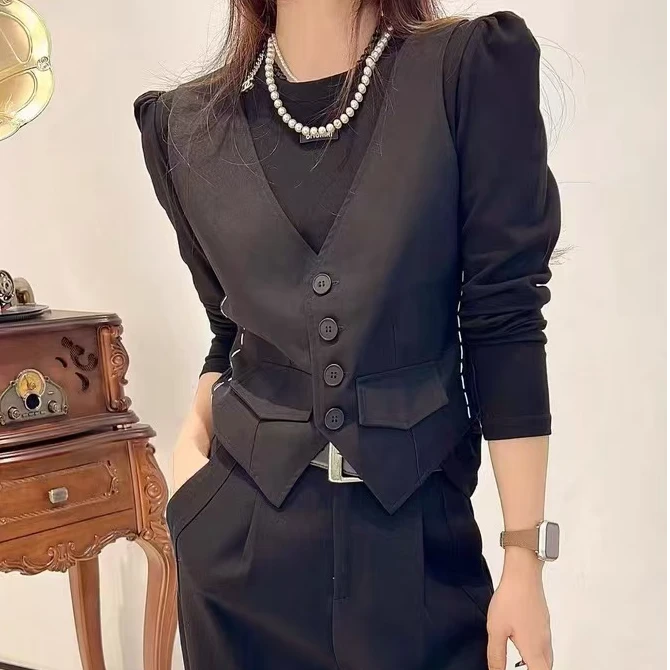 SanYeLan2024秋冬新款马甲假两件T恤8077