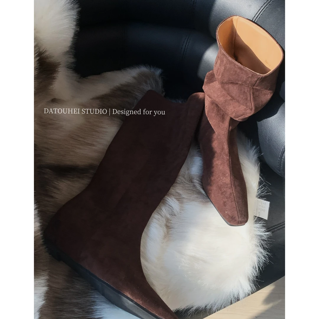 【大头黑STUDIO】2024女冬时尚气质中长筒靴子D224P17457