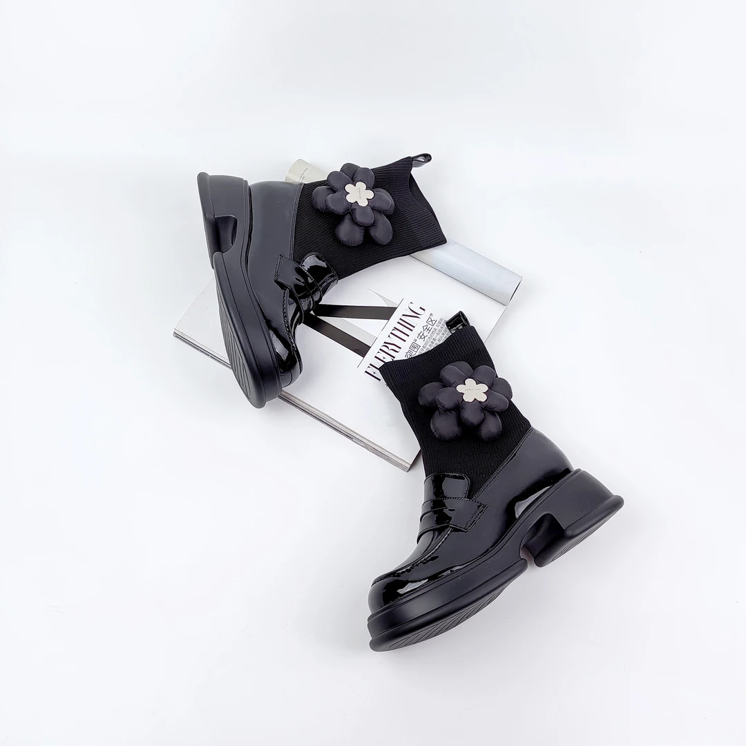 火爆秋冬新款气质时尚女士真皮一脚蹬超酷大气圆头短靴鞋2321-1