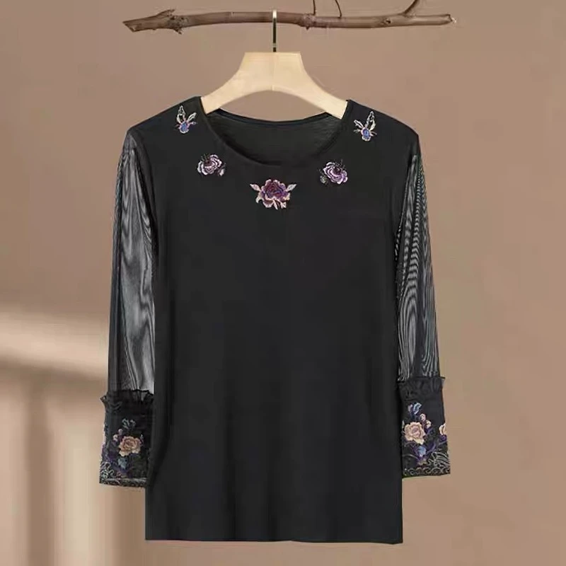 蕊安 圆领绣花国风打底衫4716