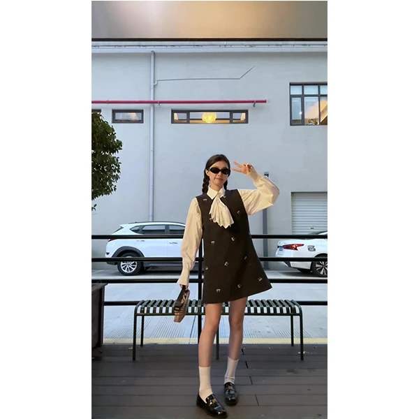 2024秋法式复古高级感小香风连衣裙套装千金风衬衫背心裙两件套