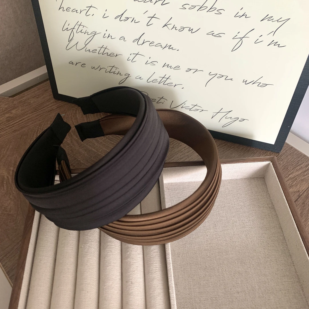 尚倪气质纯色宽边发箍缎面褶子宽发卡压发遮白发神器女百搭发饰