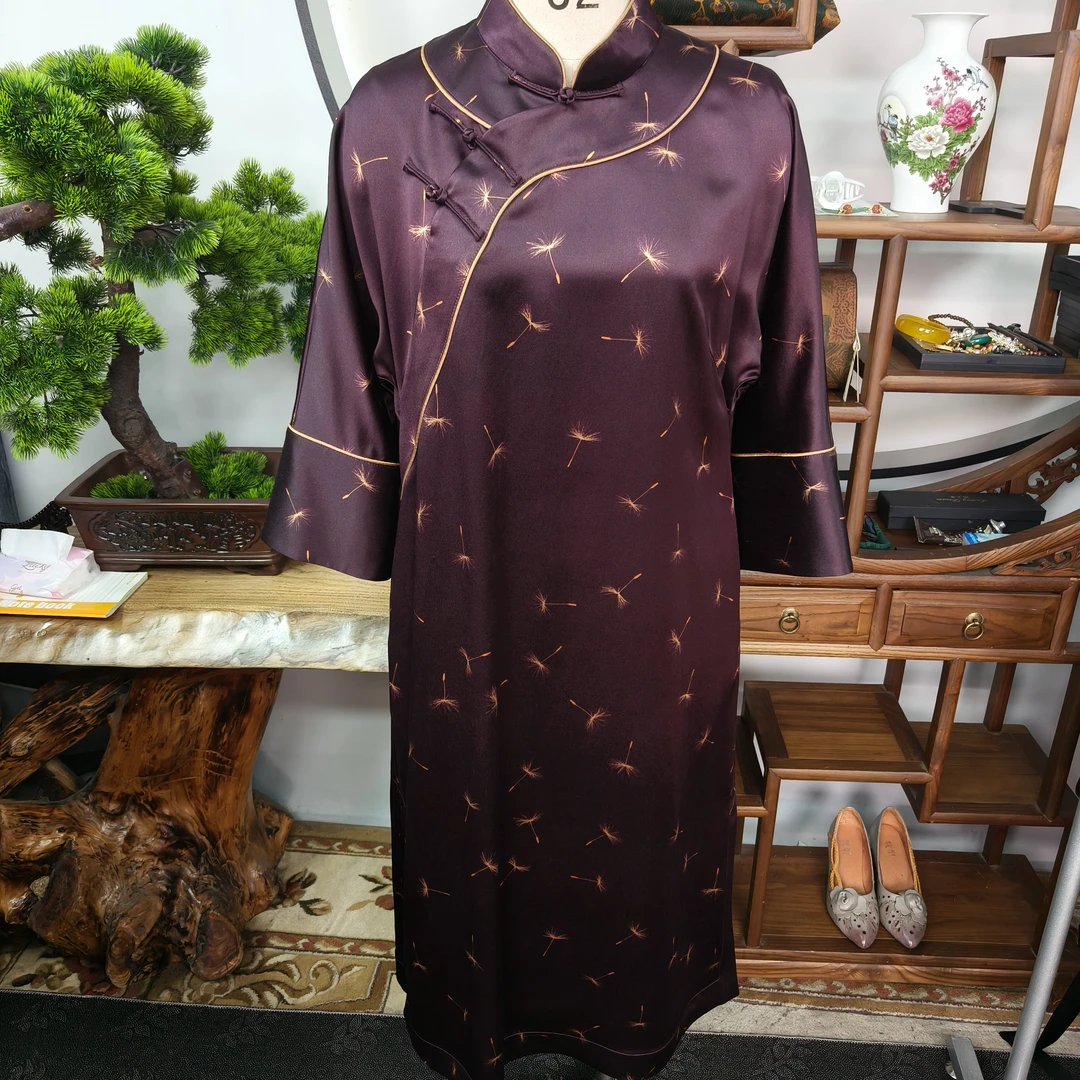 60姆米重缎紫底蒲公英袍子100桑蚕丝款