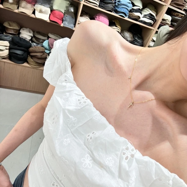 钛钢项链 美疯自留款~不掉色！十字架项链女经典款百搭简约锁骨链