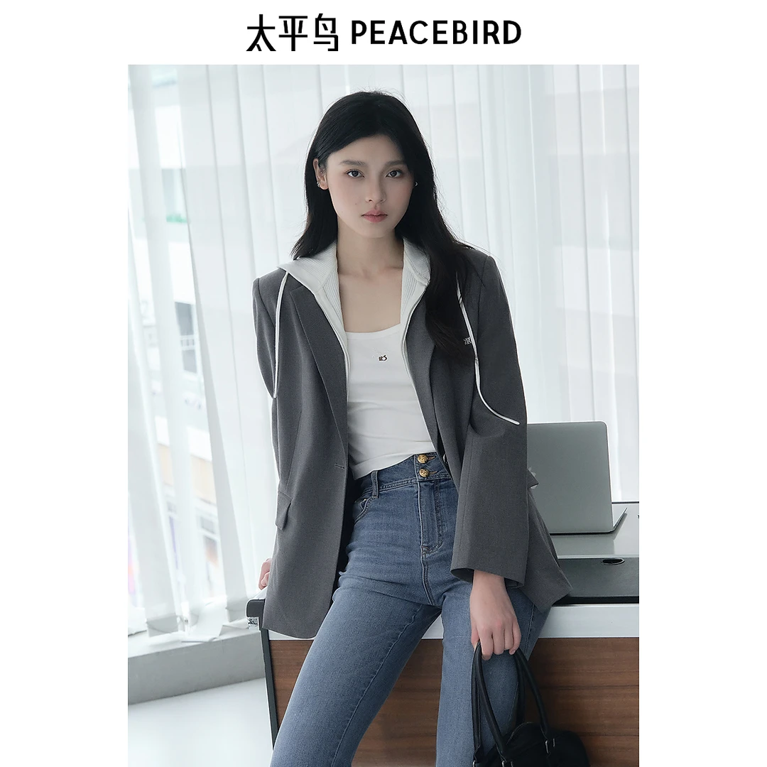 太平鸟女装2025年秋季假两件拼接西装A1BAE3385