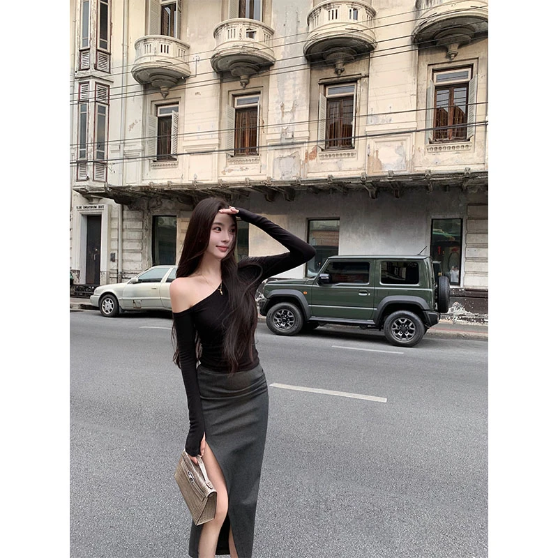 2025秋季新款简约气质斜肩性感辣妹修身长袖T恤上衣开叉包臀长裙