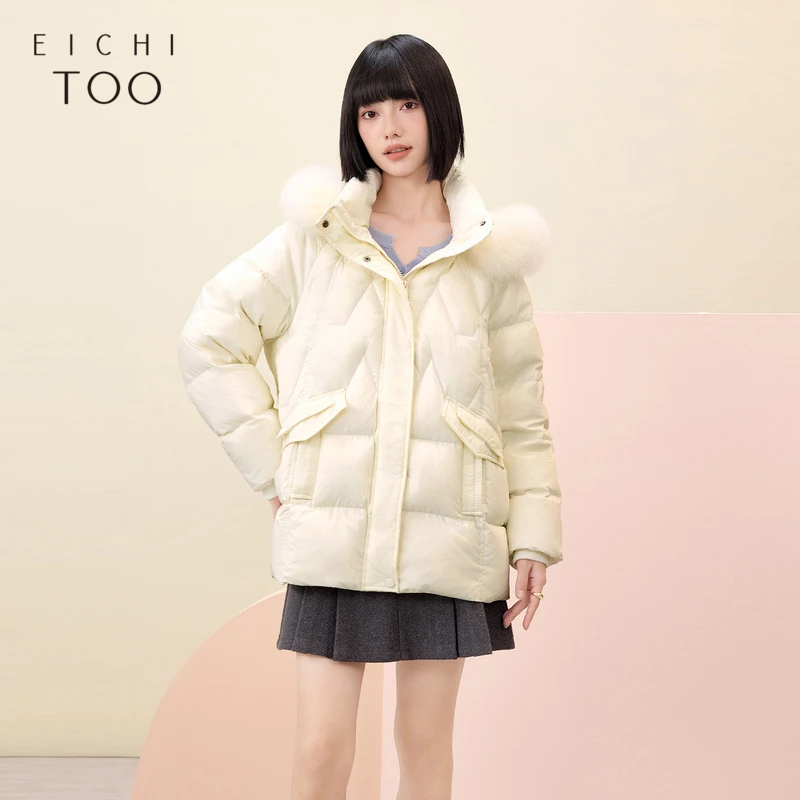 A爱居兔冬季新款保暖舒适连帽羽绒服EWRAJ4P061A