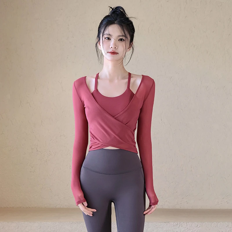 瑜伽服套装女2024春夏新品绝美带胸垫运动上衣普拉提训练健身长袖
