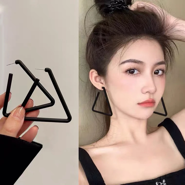非金属耳饰 甜酷暗黑风夸张大耳圈黑色三角形圈耳环气质百搭简约