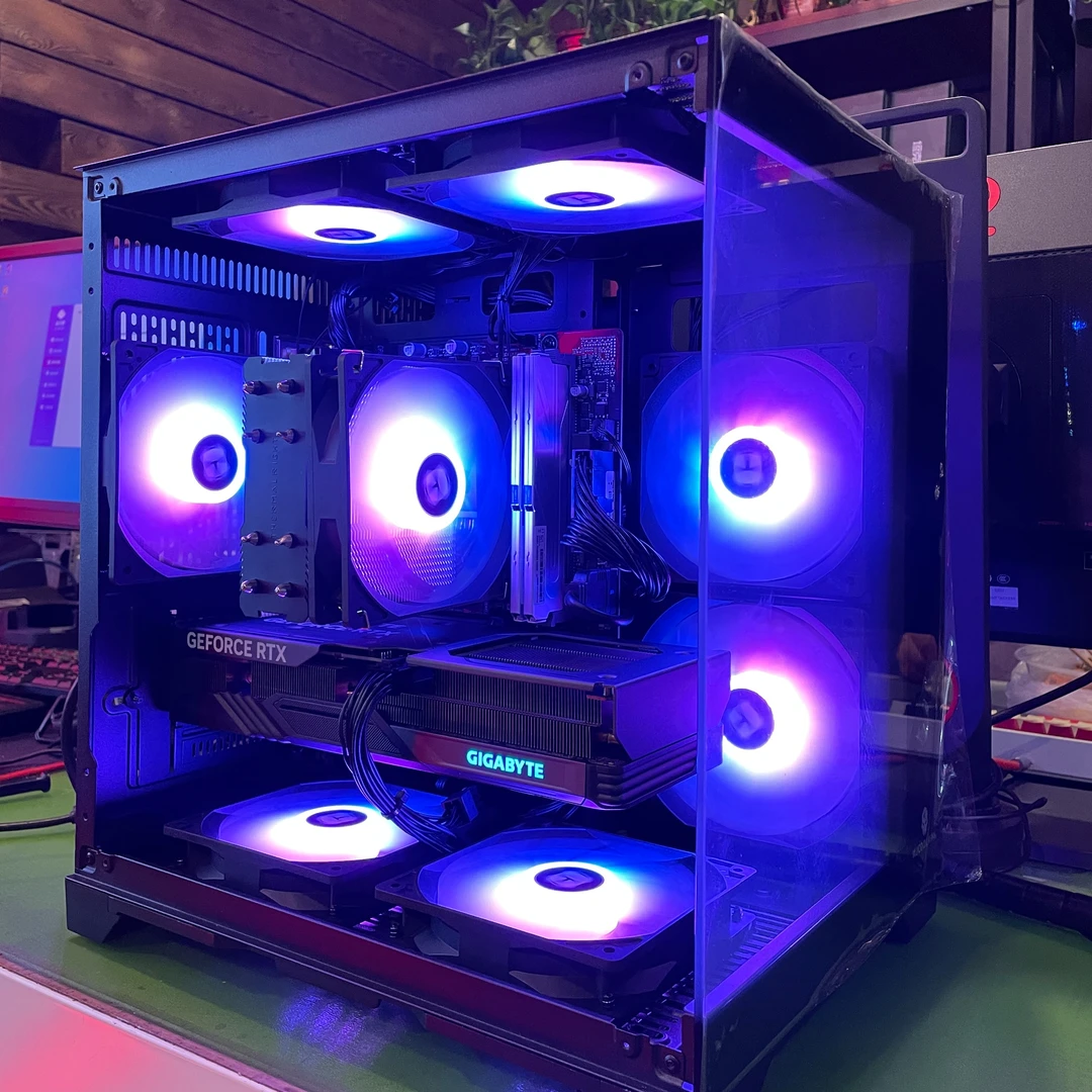 DIY组装机  I5 12400F+16G内存+1T固态+RTX3050 8G 海景房